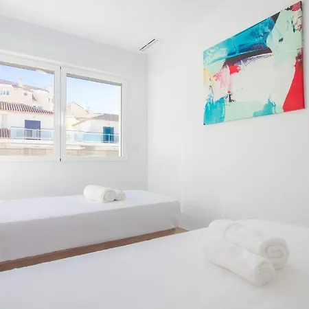 3 Bedroom Beautiful In Lägenhet