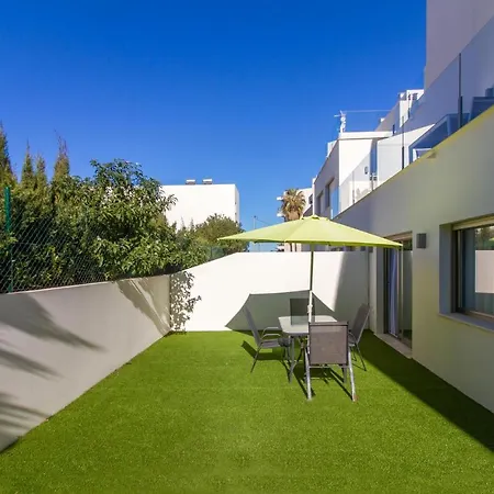 3 Bedroom Beautiful In Lägenhet