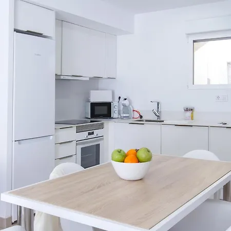 Lägenhet 3 Bedroom Beautiful In *